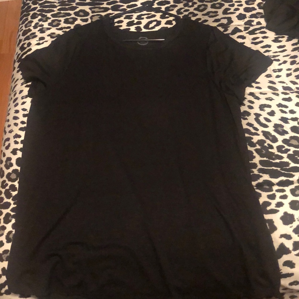 24/7 Black tee size 0 from Maurice’s